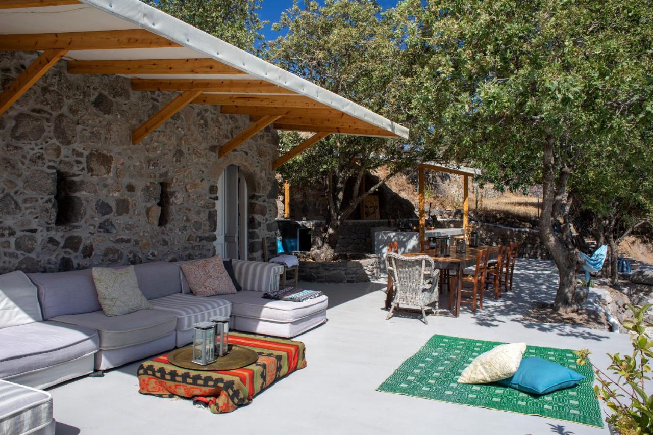 My Old Stone House In A 2 000 Sqm Private Garden With Fab Glamping Tent Mandrákion Exterior photo